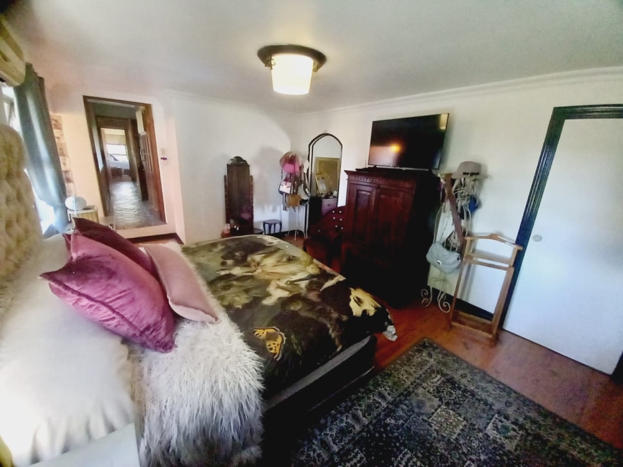 5 Bedroom Property for Sale in Maraldi Estate Free State